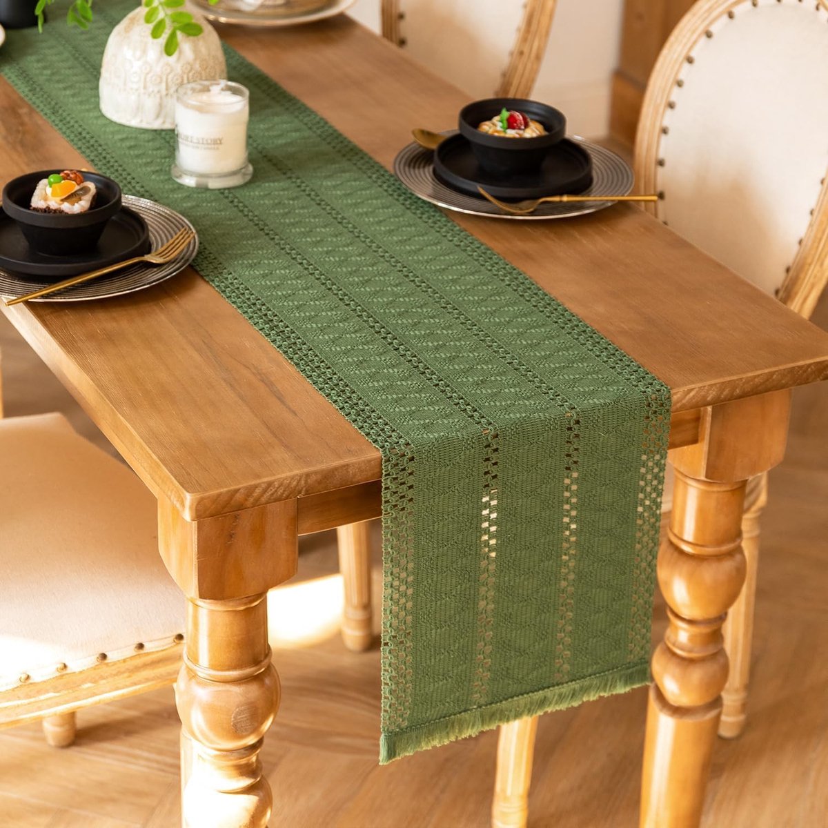 Tafelkleed - Decoratie Runner - Tafeldecoratie - Met Franjes - 33 x 183 cm - Groen