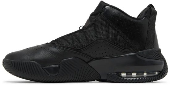 Zij-aanzicht van een zwarte Jordan Stay Loyal 2 sneaker met leren en mesh details en air-unit in de zool.