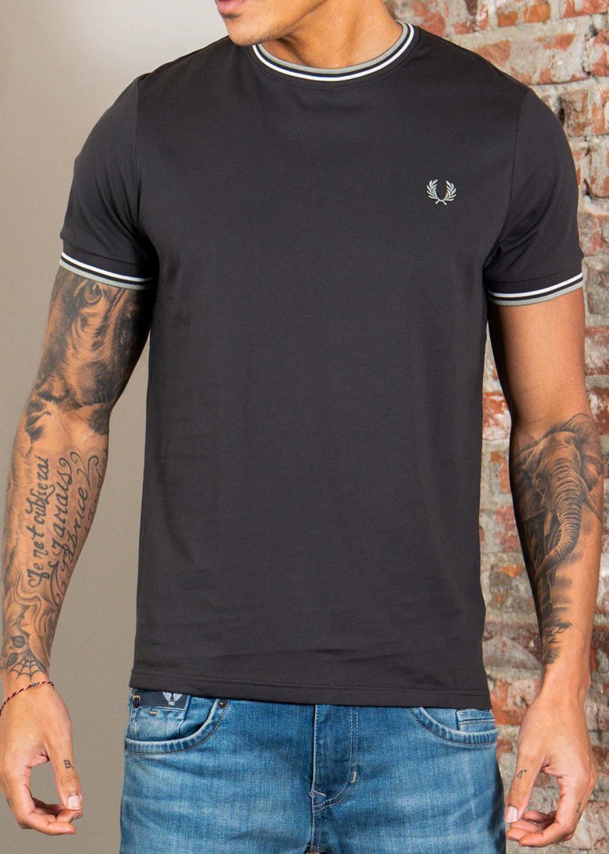 Fred Perry Twin tipped t-shirt anchor ecru seagrass Grijs