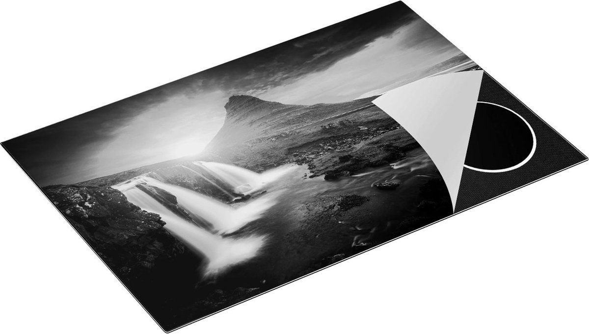 Chefcare Inductie Beschermer Waterval bij een Vulkaan met Zonsondergang - Zwart Wit - 80x55 cm - Afdekplaat Inductie - Kookplaat Beschermer - Inductie Mat