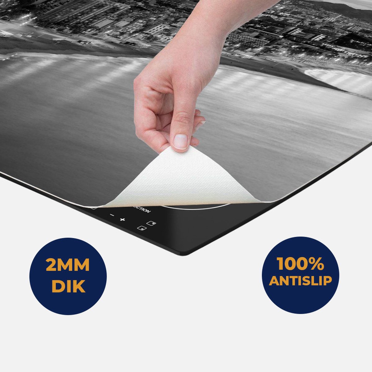 Chefcare Inductie Beschermer Barcelona Strand met Stad bij Zonsondergang - Zwart Wit - 60x50 cm - Afdekplaat Inductie - Kookplaat Beschermer - Inductie Mat