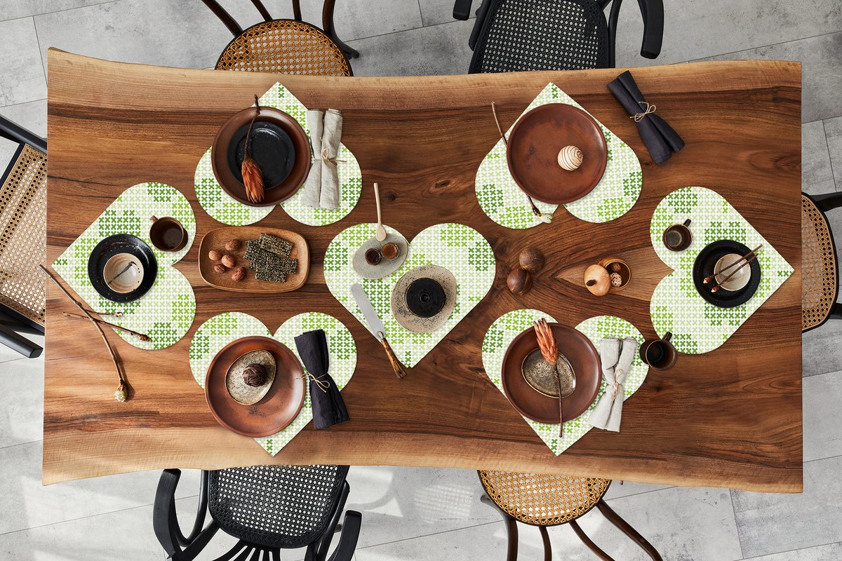 Onderleggers - Placemats - Placemats hartje - Klaver - Patronen - Groen - 8 stuks