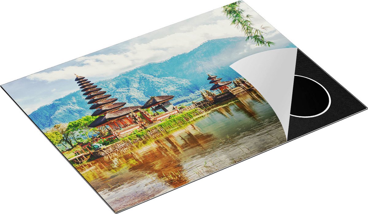 Chefcare Inductie Beschermer Pura Tempel in Bali op het meer Beratan - 70x50 cm - Afdekplaat Inductie - Kookplaat Beschermer - Inductie Mat