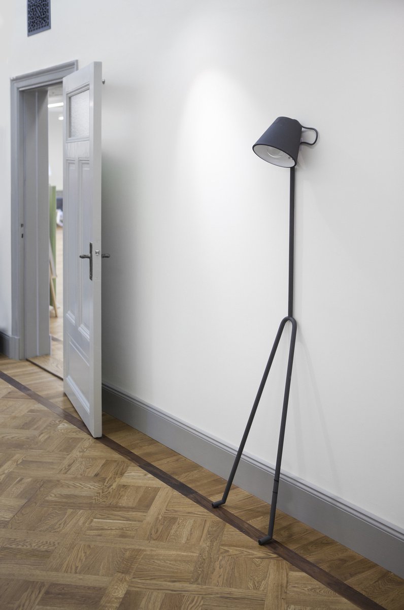 Acheter Design House Stockholm Mañana lampadaire avec variateur de cordon  Graphite de Marie-Louise Gustafsson