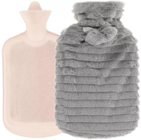 1 kruik - warm water - grijs - 2 liter - zacht - kruik met hoes - fluffy hoes - menstruatie pijn - buikpijn -