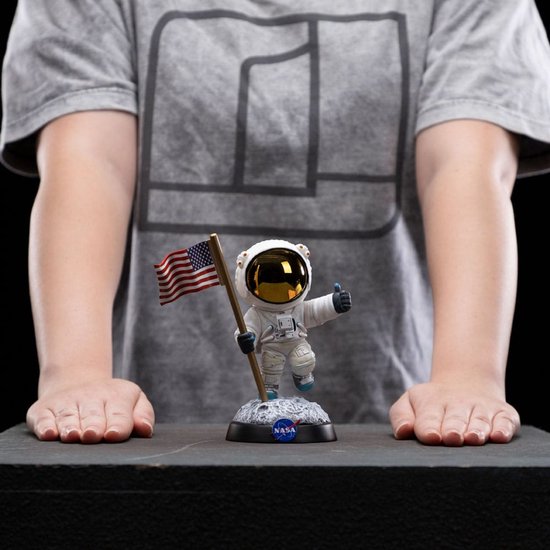 Iron Studios Nasa Mini Co. PVC Figure Apollo 11 Astronaut 23 cm Mini ...