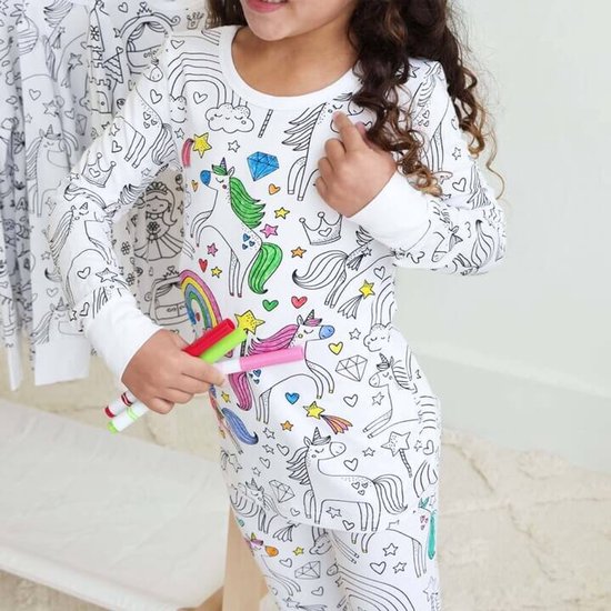 Kit de coloriage de pyjama créatif pour Enfants – Concevez et personnalisez votre propre tenue de nuit ! Manches longues et pantalon / Licorne