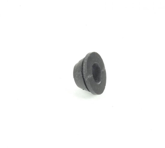 Zwarte rubberen ring met een platte bovenkant en schuine zijkanten.