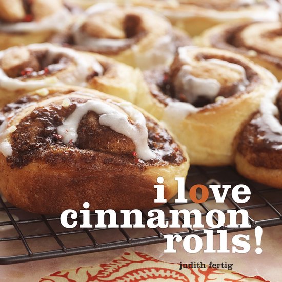 I Love Cinnamon Rolls! - cover