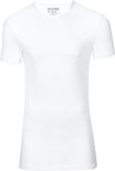 Wit Slater t-shirt met ronde hals, effen witte achtergrond.