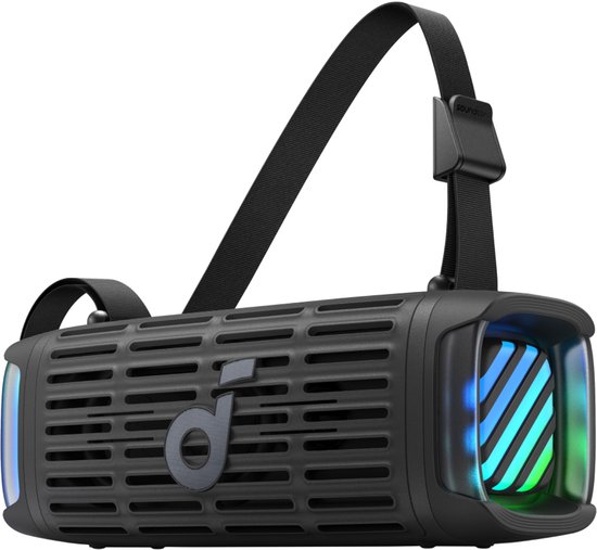 Zwarte Soundcore speaker met gestreept grill-design en blauwgroene LED-verlichting, met draagband.