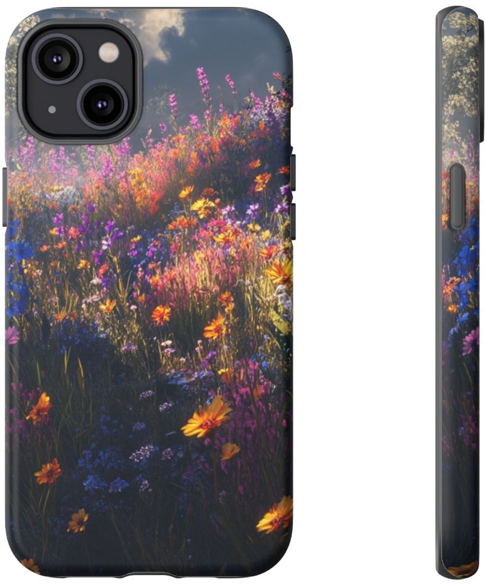 Levendig Veld Met Wilde Bloemen – Telefoonhoesje Geschikt voor iPhone 14 Plus