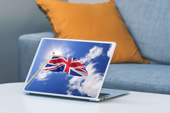Sticker pour ordinateur portable - 10,1 pouces - Le drapeau du Royaume-Uni flotte dans le ciel