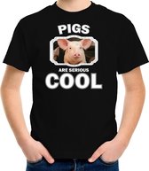 Dieren varkens t-shirt zwart kinderen - pigs are serious cool shirt  jongens/ meisjes - cadeau shirt varken/ varkens liefhebber S (122-128)