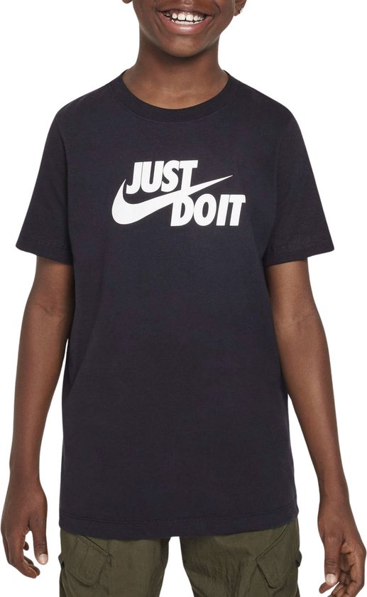 Nike Sportswear T-shirt Jongens - Maat 134