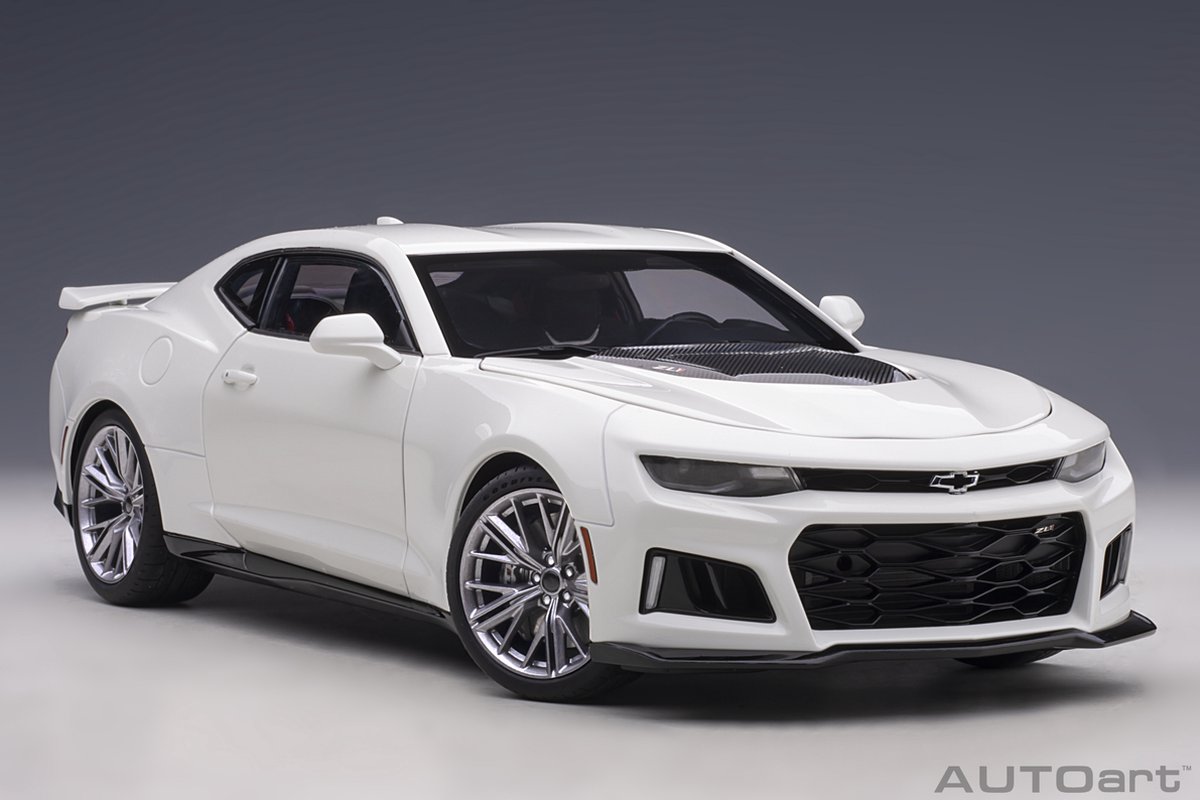 Autoart 1:18 Chevrolet Camaro ZL1 Coupe van 2017 in Summit White