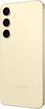 Achterkant van een gouden Samsung Galaxy S24+ met drie camera's.