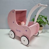 Shuuske | Roze Poppenwagen met kap en dekentje | poppenwagen met naam en bloemetjes