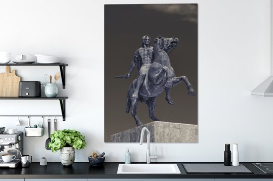 Canvas schilderij 90x140 cm - Wanddecoratie Close-up van het monument van Alexander The Great in Thessaloniki, Griekenland - Muurdecoratie woonkamer - Slaapkamer decoratie - Kamer accessoires - Schilderijen