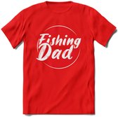 Fishing Dad - Vissen T-Shirt | Roze | Grappig Verjaardag Vis Hobby Cadeau Shirt | Dames - Heren - Unisex | Tshirt Hengelsport Kleding Kado - Rood - XL