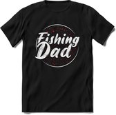 Fishing Dad - Vissen T-Shirt | Rood | Grappig Verjaardag Vis Hobby Cadeau Shirt | Dames - Heren - Unisex | Tshirt Hengelsport Kleding Kado - Zwart - S