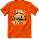 A Bad Day Fishing - Vissen T-Shirt | Beige | Grappig Verjaardag Vis Hobby Cadeau Shirt | Dames - Heren - Unisex | Tshirt Hengelsport Kleding Kado - Oranje - M