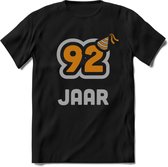 92 Jaar Feest T-Shirt | Goud - Zilver | Grappig Verjaardag Cadeau Shirt | Dames - Heren - Unisex | Tshirt Kleding Kado | - Zwart - S