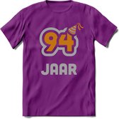 94 Jaar Feest T-Shirt | Goud - Zilver | Grappig Verjaardag Cadeau Shirt | Dames - Heren - Unisex | Tshirt Kleding Kado | - Paars - M