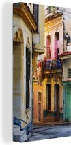 Canvas Schilderij Kleurrijke straat in de Cubaanse hoofdstad Havana - 20x40 cm - Wanddecoratie