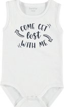 Baby Rompertje met tekst 'Come get lost with me' | mouwloos l | wit zwart | maat 50/56 | cadeau | Kraamcadeau | Kraamkado