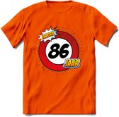 86 Jaar Hoera Verkeersbord T-Shirt | Grappig Verjaardag Cadeau | Dames - Heren | - Oranje - 3XL