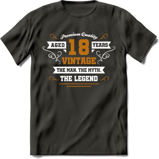 18 Jaar Legend T-Shirt | Goud - Wit | Grappig Verjaardag en Feest Cadeau Shirt | Dames - Heren - Unisex | Tshirt Kleding Kado | - Donker Grijs - XL