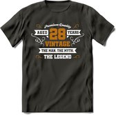 28 Jaar Legend T-Shirt | Goud - Wit | Grappig Verjaardag en Feest Cadeau Shirt | Dames - Heren - Unisex | Tshirt Kleding Kado | - Donker Grijs - 3XL
