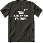 King Of The Frituur - Snack T-Shirt | Grappig Verjaardag Kleding Cadeau | Eten En Snoep Shirt | Dames - Heren - Unisex Tshirt | - Donker Grijs - 3XL