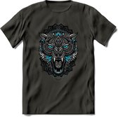 Wolf - Dieren Mandala T-Shirt | Lichtblauw | Grappig Verjaardag Zentangle Dierenkop Cadeau Shirt | Dames - Heren - Unisex | Wildlife Tshirt Kleding Kado | - Donker Grijs - S