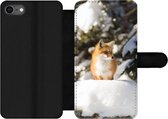 Bookcase Geschikt voor iPhone 7 telefoonhoesje - Vos - Sneeuw - Boom - Met vakjes - Wallet case met magneetsluiting