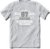 97 Jaar Legend T-Shirt | Zilver - Wit | Grappig Verjaardag en Feest Cadeau | Dames - Heren - Unisex | Kleding Kado | - Licht Grijs - Gemaleerd - XL