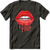 Love You Lips - Valentijn T-Shirt | Grappig Valentijnsdag Cadeautje voor Hem en Haar | Dames - Heren - Unisex | Kleding Cadeau | - Donker Grijs - L