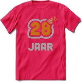 28 Jaar Feest T-Shirt | Goud - Zilver | Grappig Verjaardag Cadeau Shirt | Dames - Heren - Unisex | Tshirt Kleding Kado | - Roze - M