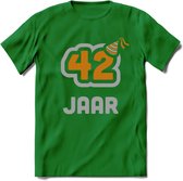 42 Jaar Feest T-Shirt | Goud - Zilver | Grappig Verjaardag Cadeau Shirt | Dames - Heren - Unisex | Tshirt Kleding Kado | - Donker Groen - S