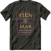 10 Jaar Legendarisch Gerijpt T-Shirt | Oud Roze - Ivoor | Grappig Verjaardag en Feest Cadeau Shirt | Dames - Heren - Unisex | Tshirt Kleding Kado | - Donker Grijs - L