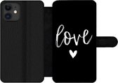 Bookcase Geschikt voor iPhone 11 telefoonhoesje - Quotes - Love - Spreuken - Met vakjes - Wallet case met magneetsluiting