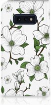 Geschikt voor Samsung Galaxy S10e Standcase Hoesje Design Dogwood Flowers