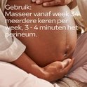 Zwangere buik. Gebruik: Masseer vanaf week 34 meerdere keren per week het perineum.