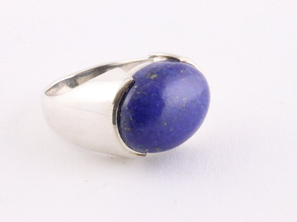 Zilveren ring met lapis lazuli - maat 18