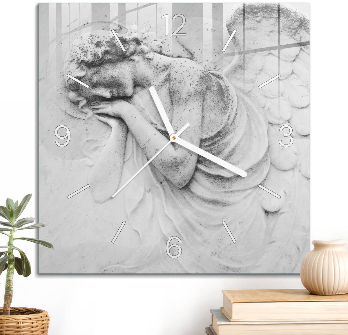 ArtPrintCave Wit Glazen Klok - 30x30 cm - Wandklok Vierkant - Stille Engel Unieke Klok - Religie Stille Wandklok - Witte Klokwijzers