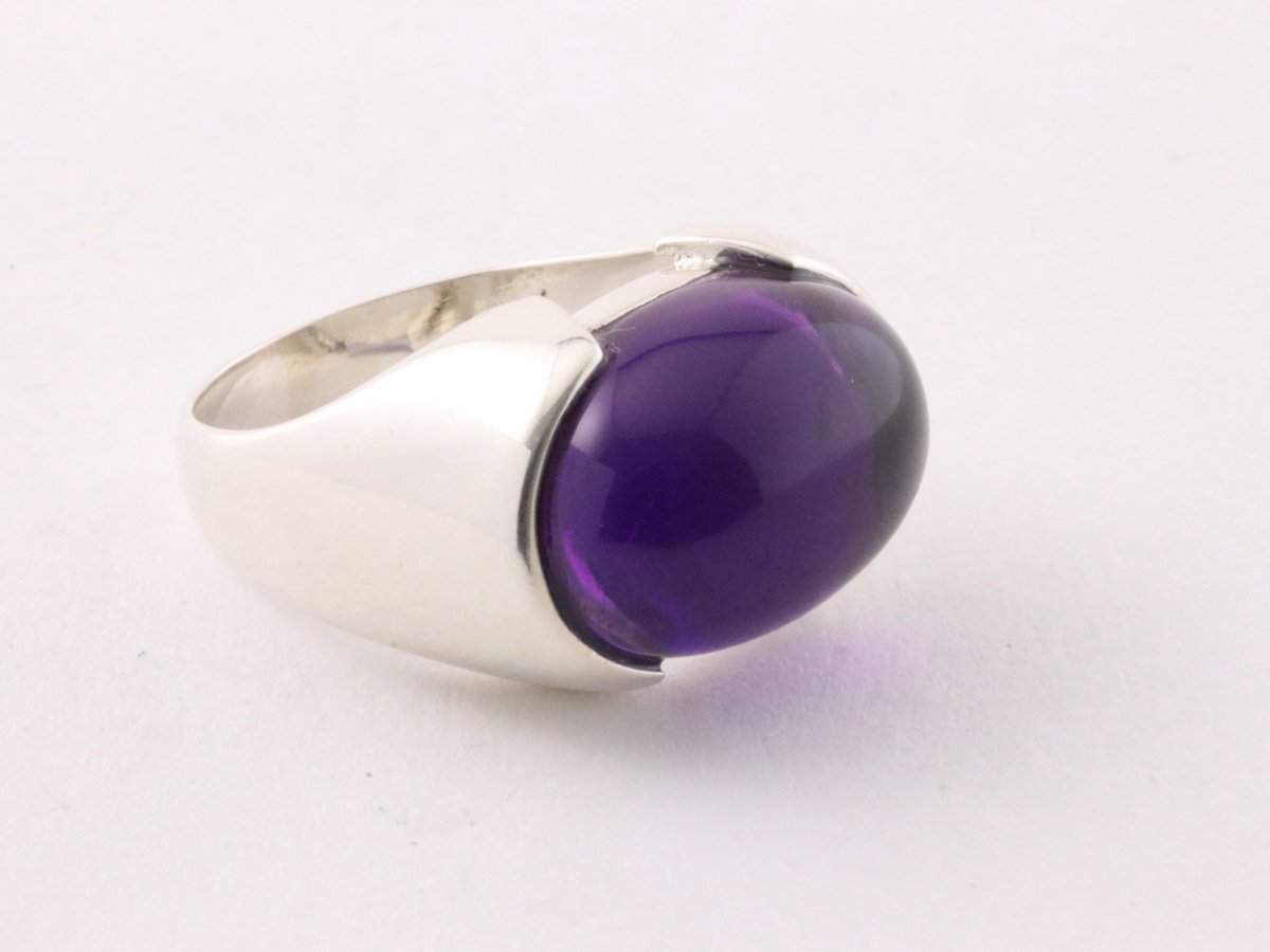 Zilveren ring met amethist - maat 18.5