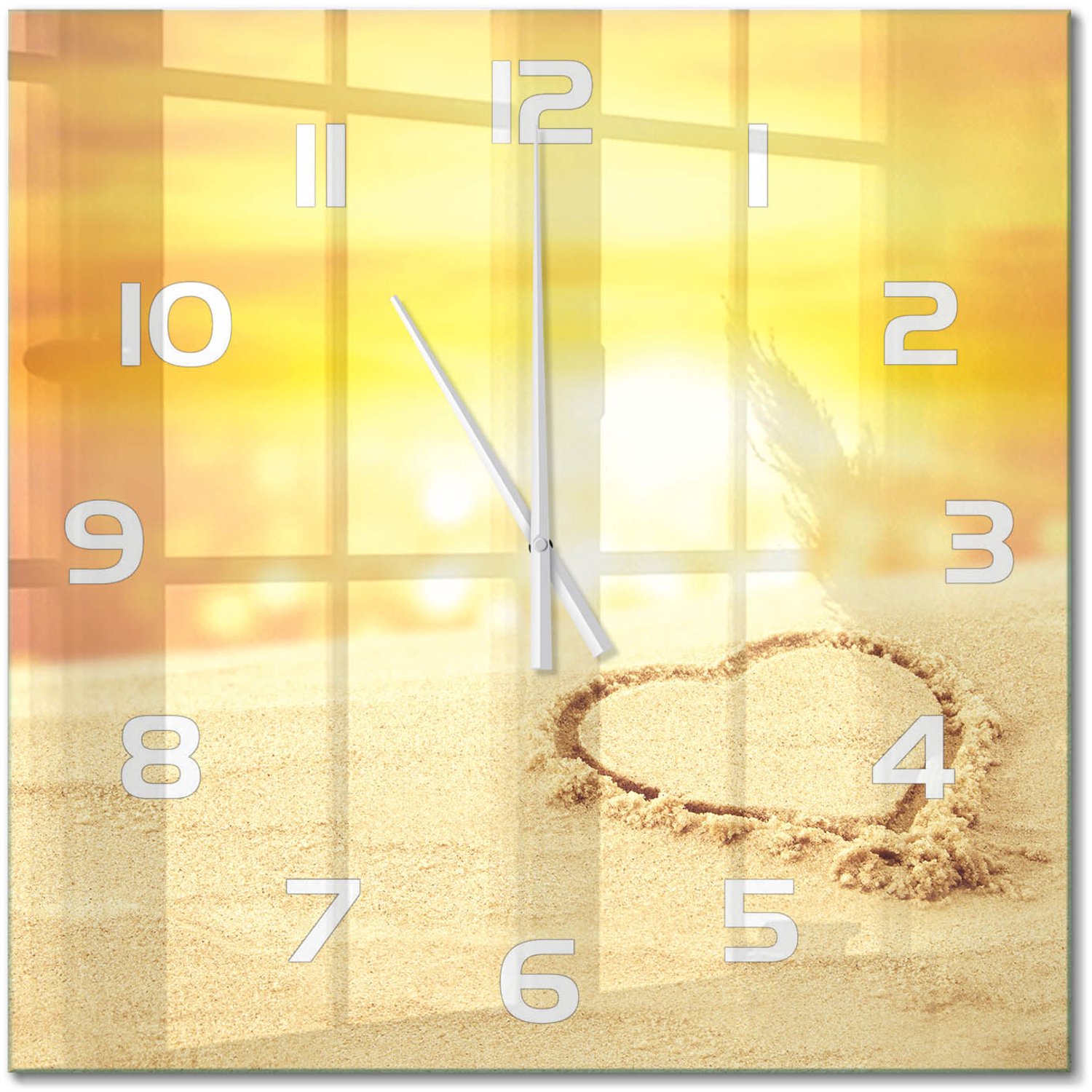 TULUP Wandklok - Hart in het zand Glazen Klok Met Print - 60x60 cm - Geel Wandklok Glas Met Motief - Witte handen - Vierkante Klok - Wandklok Glas Decoratie - Gekleurde Glazen Klok
