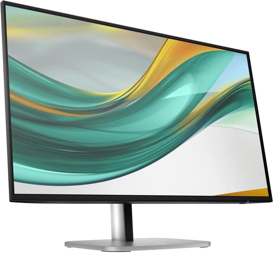 HP monitor, diagonaal aanzicht, 27-inch FHD IPS-scherm op een zilveren voetstuk.