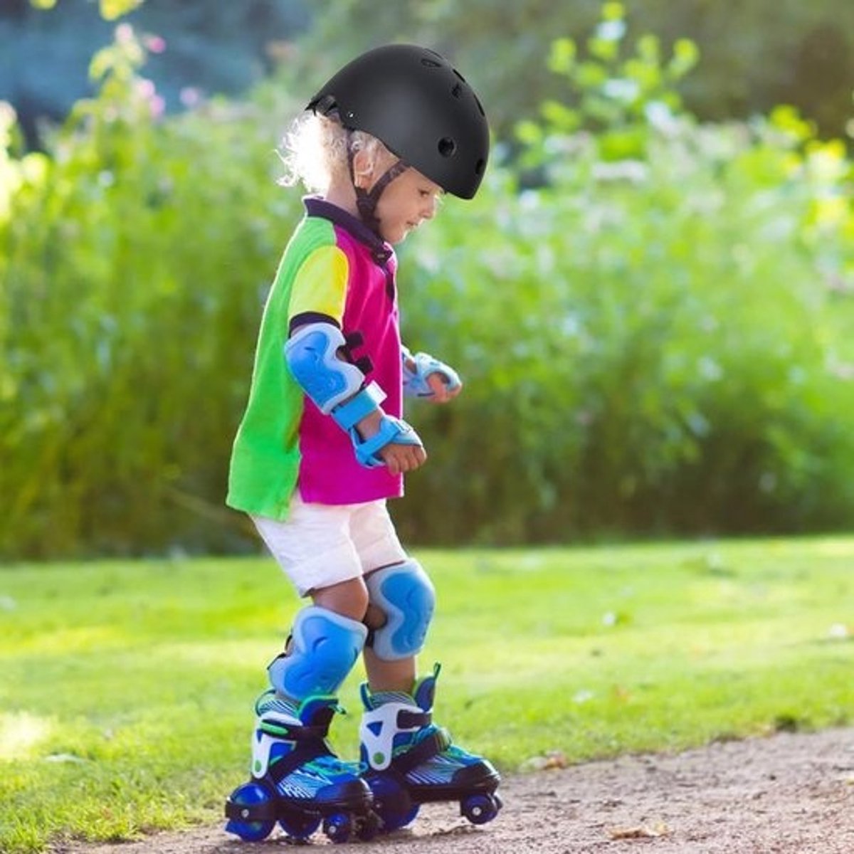 Skatehelmen - Veiligheidshoed Fietsen - Bescherming tijdens sport - Gestroomlijnd aerodynamisch ontwerp - Verstelbaar - Zwart